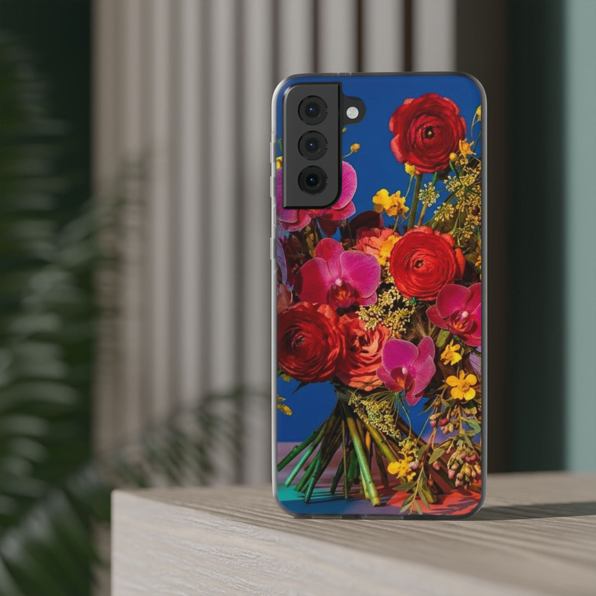 Floral Bouquet Flexi Case — Vibrant Red & Pink Flowers Phone Cover