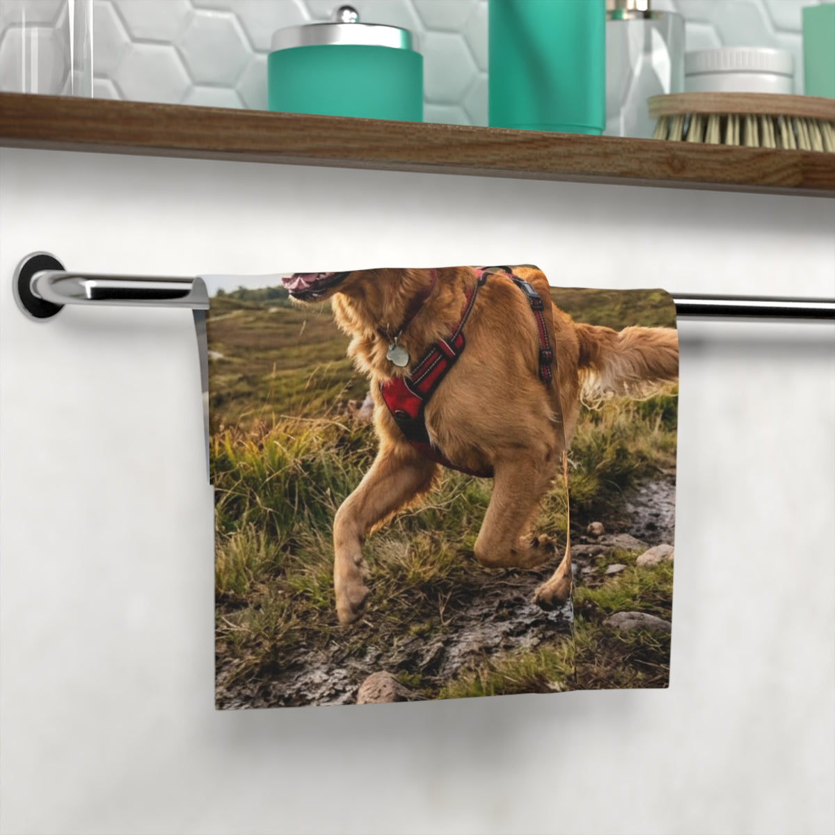 Golden Retriever Hiking Face Towel — Scenic Dog Photo Microfiber Washcloth