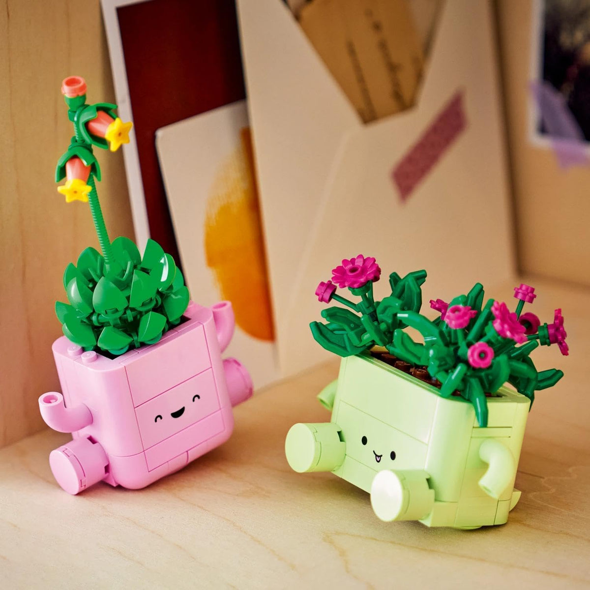 LEGO Botanical Swinging Plants Set With Flower Pots